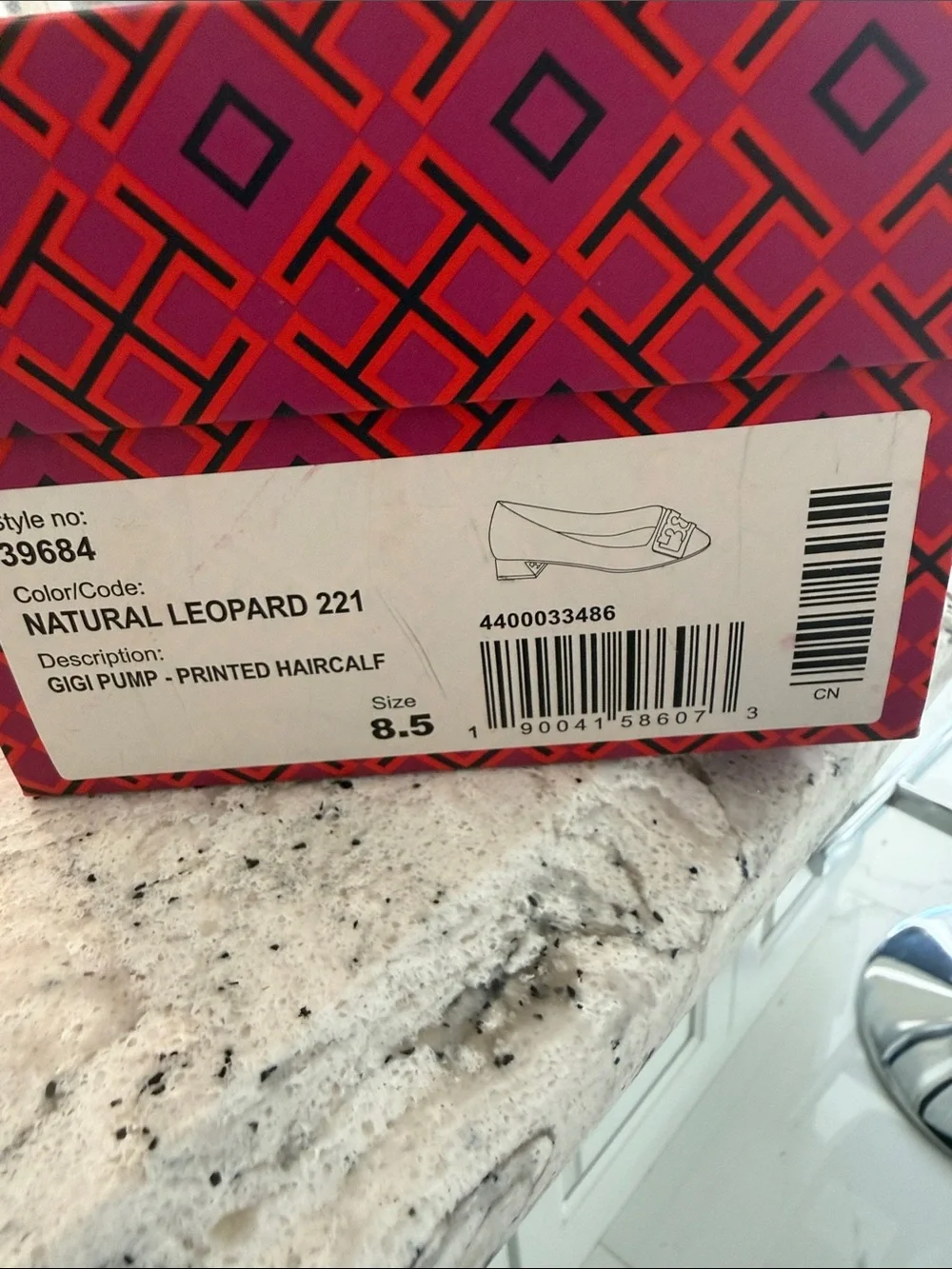 Tory Burch Leopard Print Gigi pump used size 8.5